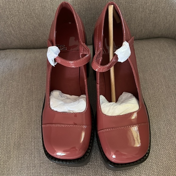 Jeffrey Campbell Pia Platform Mary Janes in Rust Patent - Picture 5 of 8